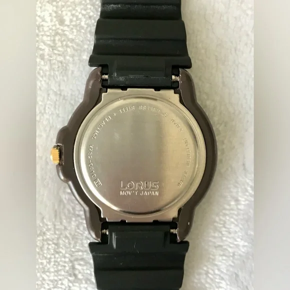 Vintage 90’s era LORUS TrailMasters Military Watch